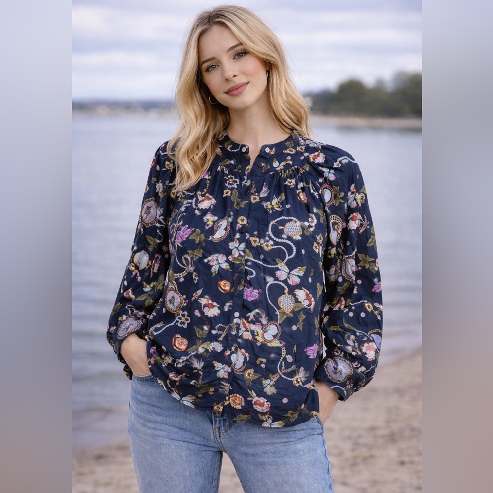 Maeve by Anthropologie Blouse Size Large